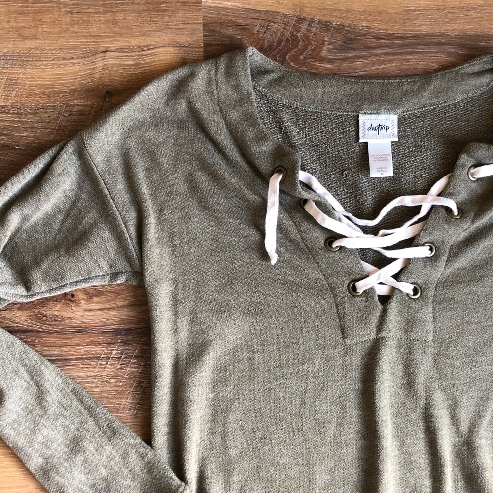 Buckle Brand Daytrip Lace-up Top